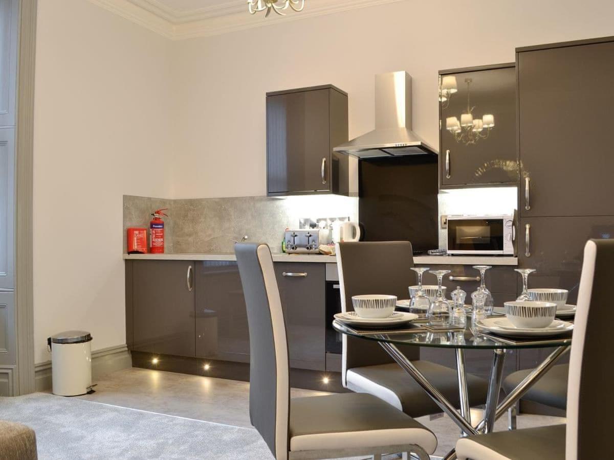 Grosvenor House Apt 3 Абъристуит Екстериор снимка